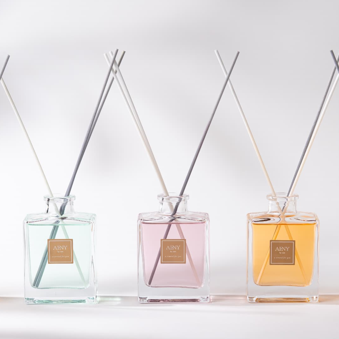 Esta  AENY reed diffuser
